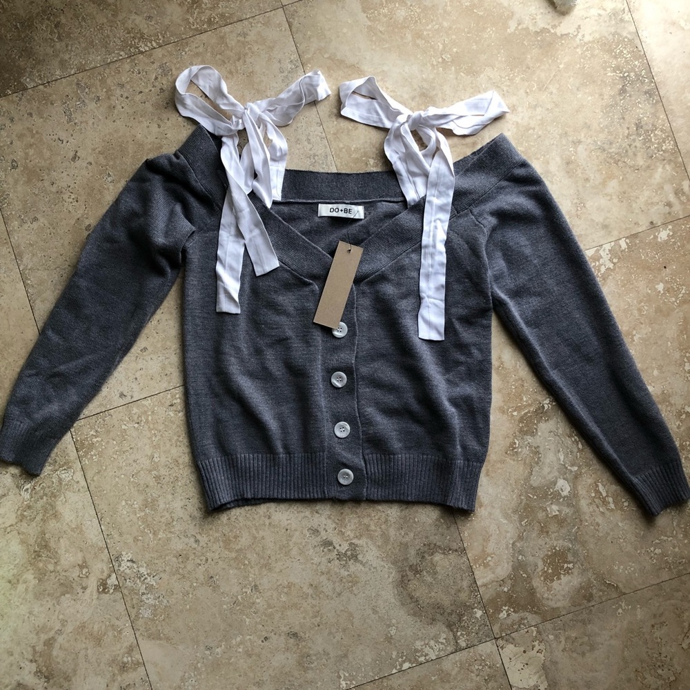 🆕Tie Sleeve Off Shoulder Cardigan - Picture 4 of 5